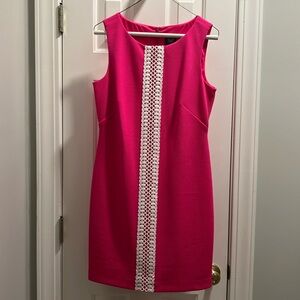 Hot pink textured Vince Camuto dress, size 6. EUC